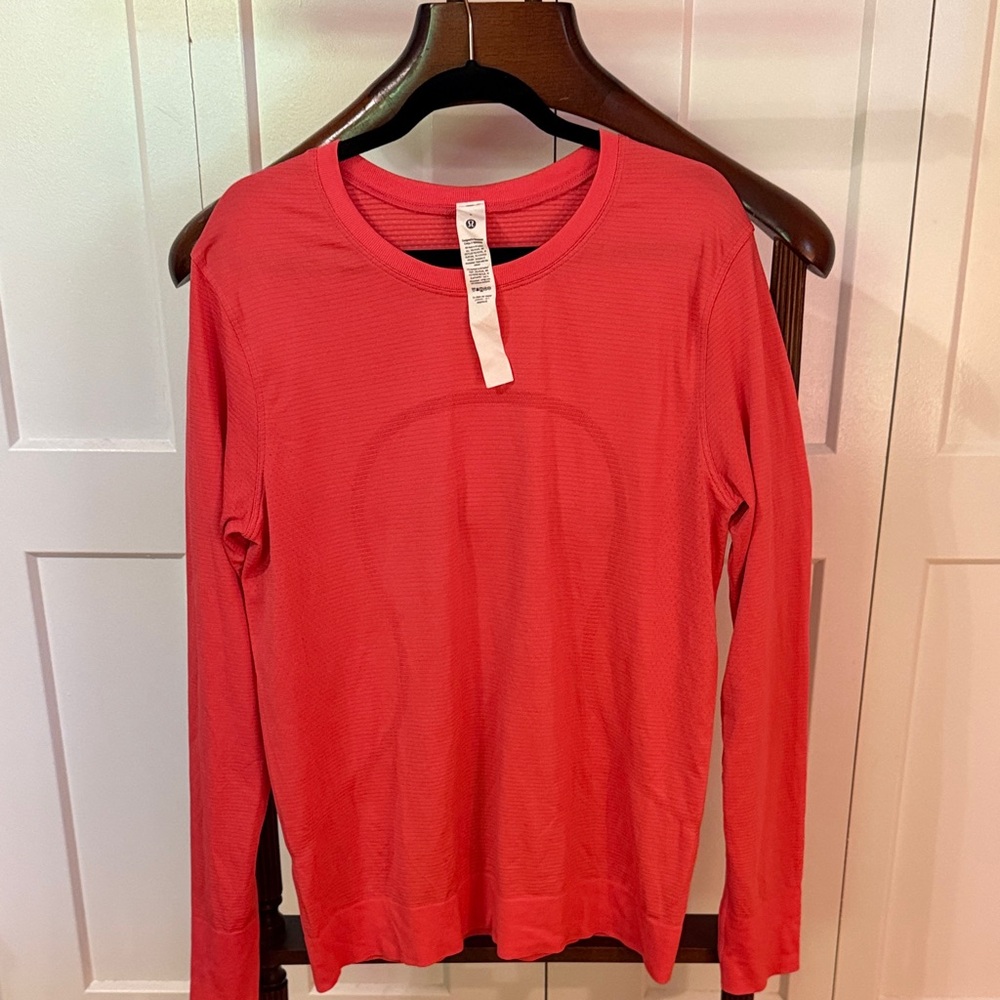 Lululemon Swiftly Relaxed Long Sleeve shirt